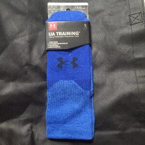 Under Armour Men's size 8-12 UA Training blue socks